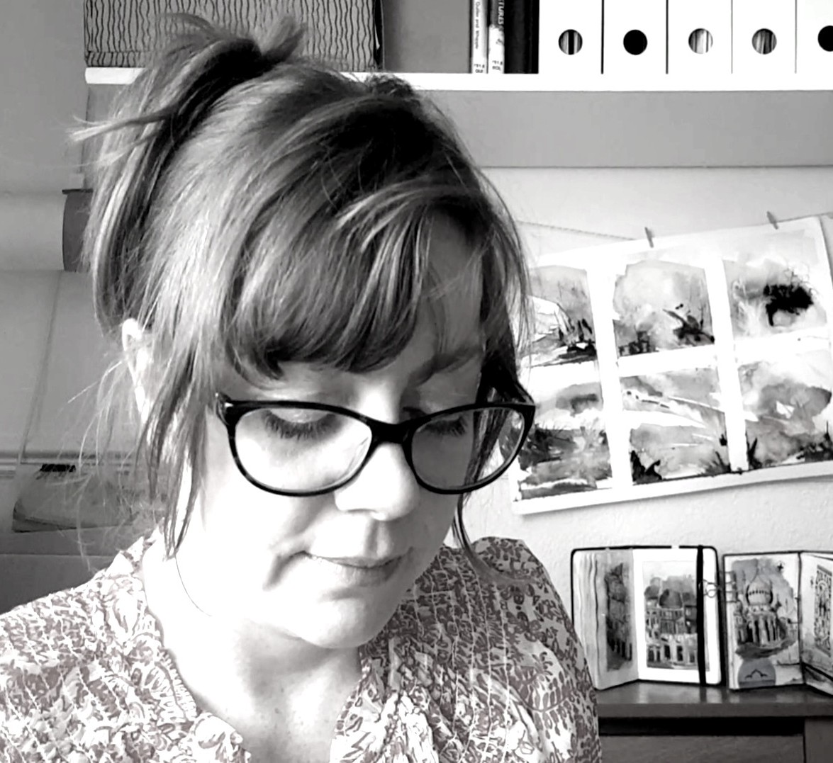 Ali Whyte - Scottish Mixed Media Artist - In the studio